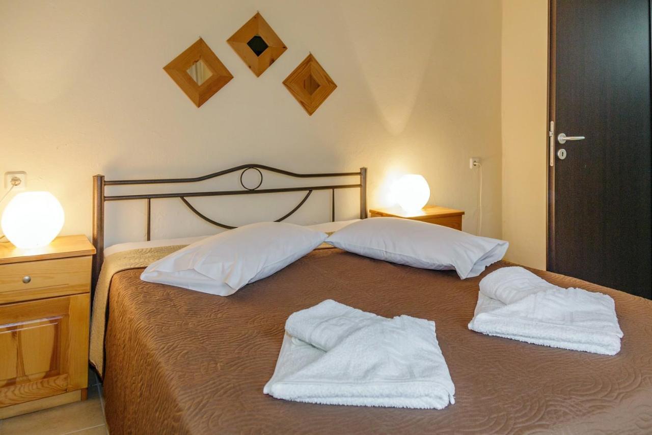 Maria - Pavlos Studios And Apartments Vourvourou Zewnętrze zdjęcie